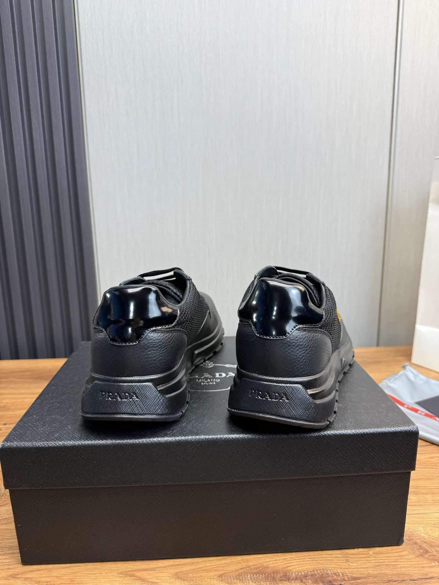 Men's shoes 💰780💰 [PRADA] Men's shoes are popular in the counter, official website synchronization, 1 high-quality shipment ✔️Original cowhide stitching breathable mesh + cowhide lining, 1🆚1 replica, original original bottom, 38-45 (38.45 custom-made, non-refundable)